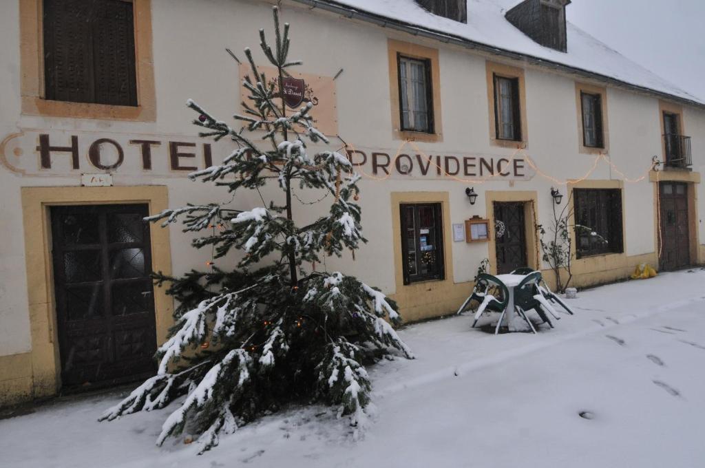 Auberge De La Providence Saint-Donat エクステリア 写真