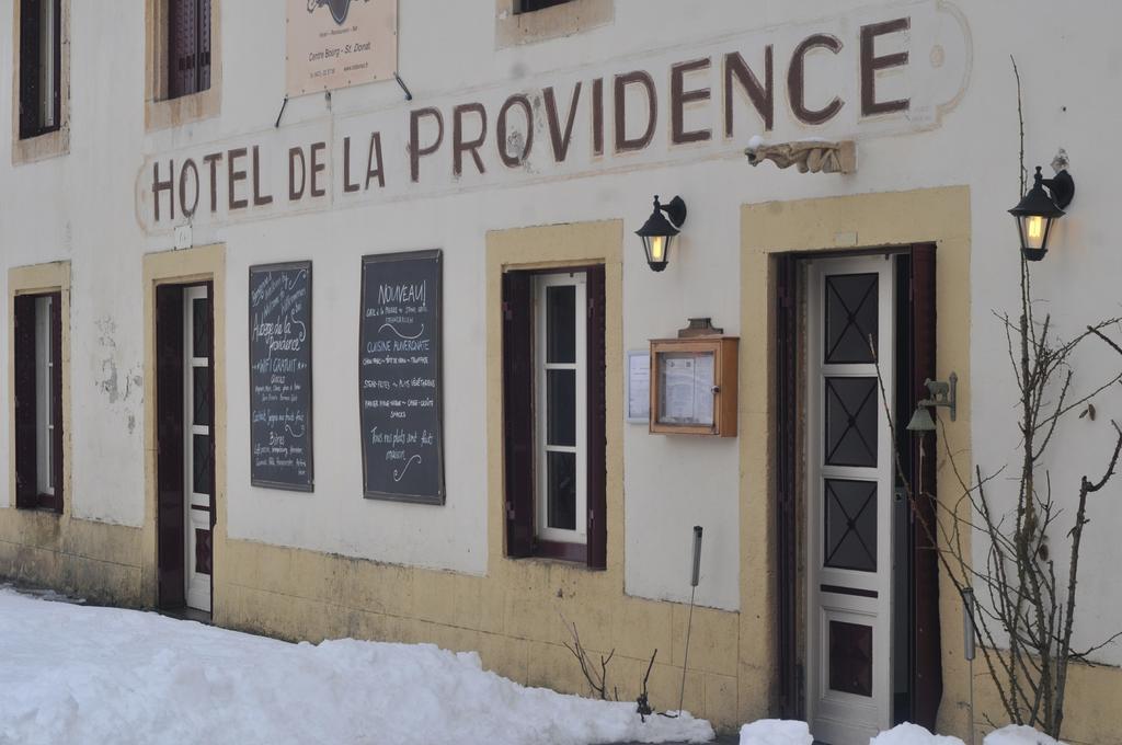 Auberge De La Providence Saint-Donat エクステリア 写真