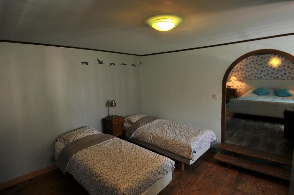 Auberge De La Providence Saint-Donat エクステリア 写真