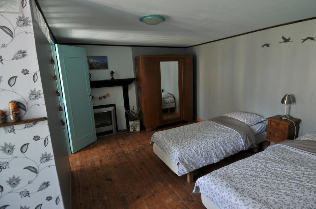 Auberge De La Providence Saint-Donat エクステリア 写真