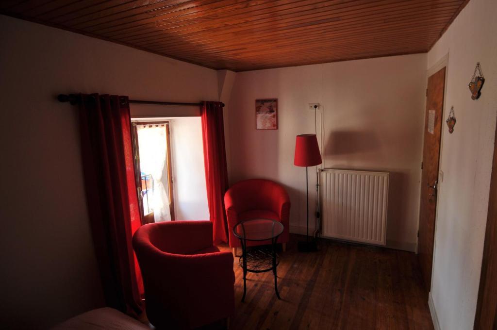 Auberge De La Providence Saint-Donat エクステリア 写真